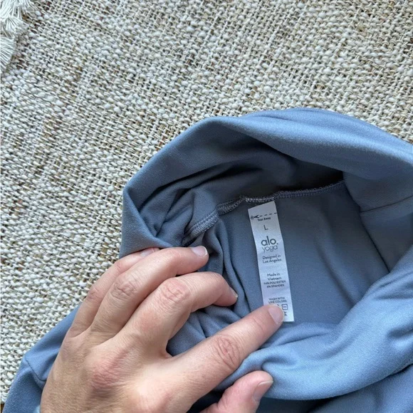 ALO Yoga Light Blue-Grey Turtleneck Top - Picture 5 of 5